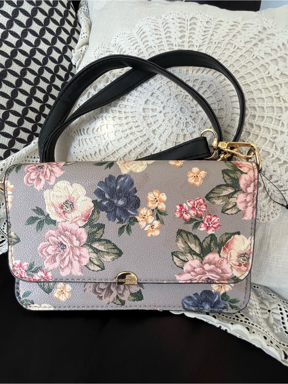 Nine West Gray Floral Leather Wallet Purse with Floral Pink &  Blue Blooms, NWOT - Picture 5 of 8
